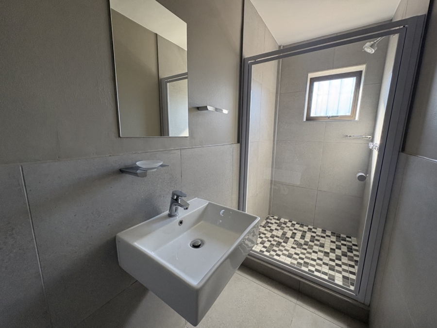 To Let Commercial Property for Rent in Montague Gardens Western Cape